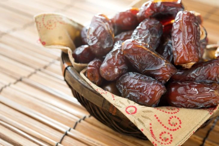 Bowl of dates