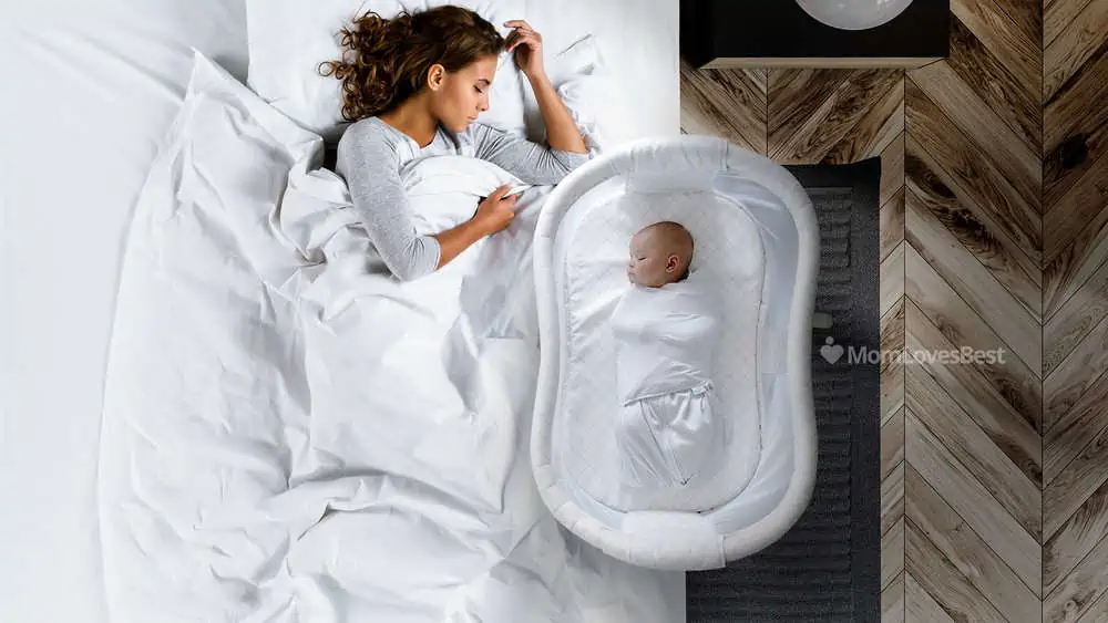 Photo of the Halo Bassinest Swivel Sleeper